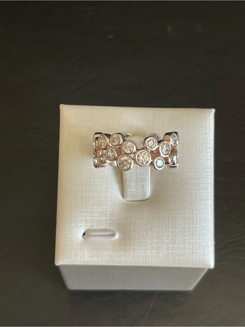 925 sterling Silver Cubic Zirconia Bubble Band Ring .